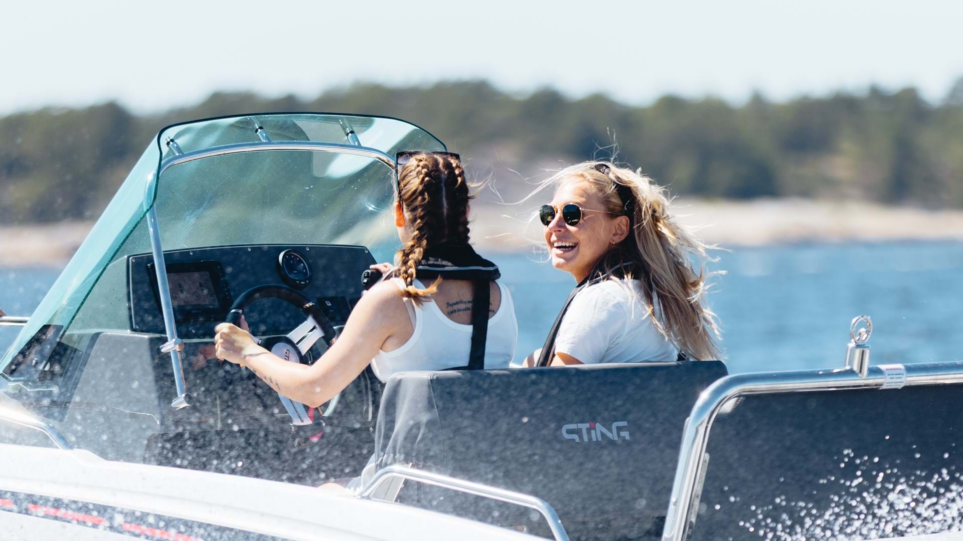 Sting 485 S Centre Console 20